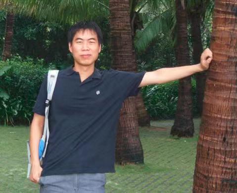 董事长介绍 董事长介绍