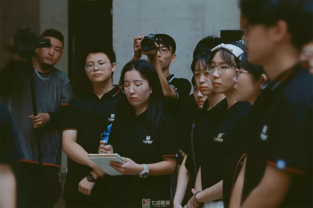 我们一起在美术馆“玩泥巴” 我们一起在美术馆“玩泥巴”