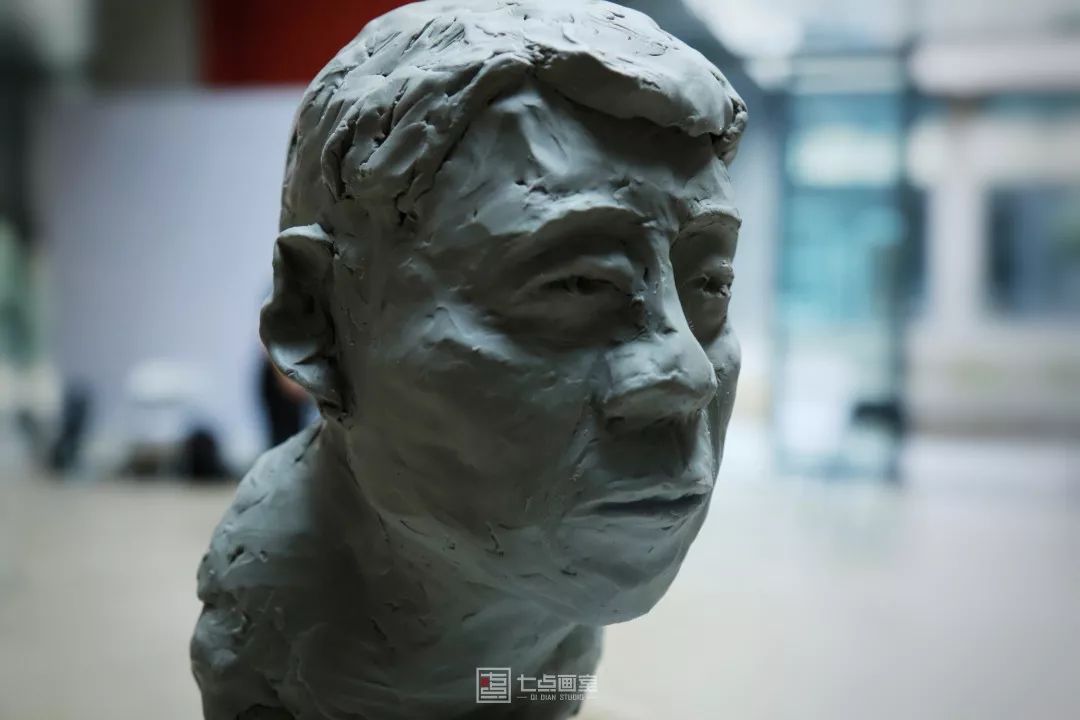 我们一起在美术馆“玩泥巴” 我们一起在美术馆“玩泥巴”