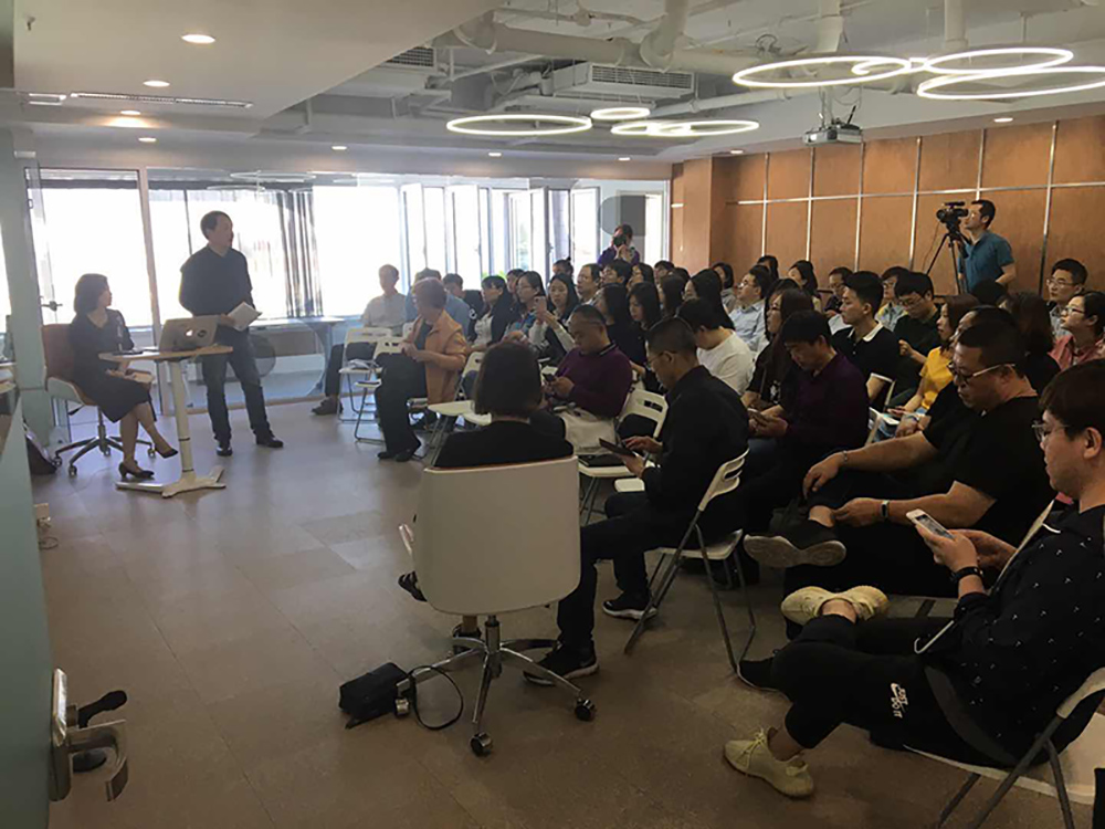 我院邀请哈佛大学苏珊·费恩斯坦(Susan S.Fainstein)教授来我院做学术报告 我院邀请哈佛大学苏珊·费恩斯坦(Susan S.Fainstein)教授来我院做学术报告
