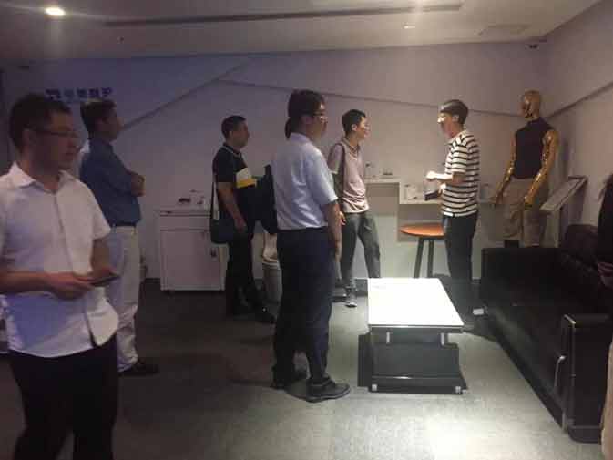 人社局领导带队开展“智慧医疗、健康养老” 专项调研 人社局领导带队开展“智慧医疗、健康养老” 专项调研