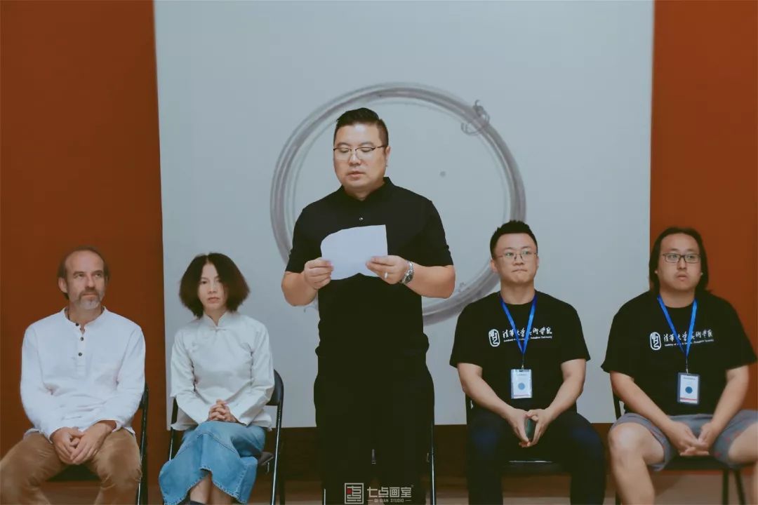我们一起在美术馆“玩泥巴” 我们一起在美术馆“玩泥巴”