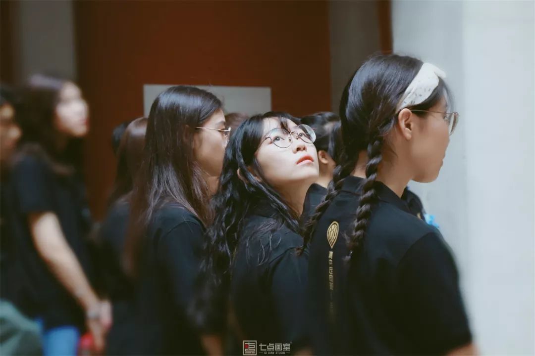 我们一起在美术馆“玩泥巴” 我们一起在美术馆“玩泥巴”