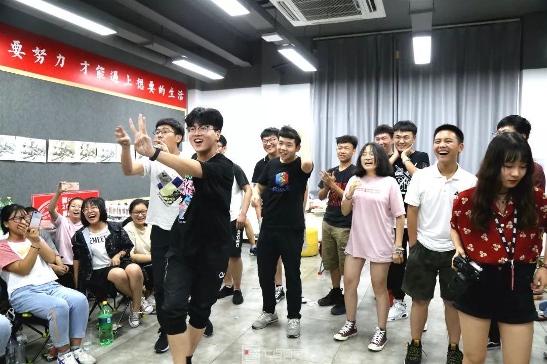 这样的夏令营来一百次都不觉得腻 这样的夏令营来一百次都不觉得腻