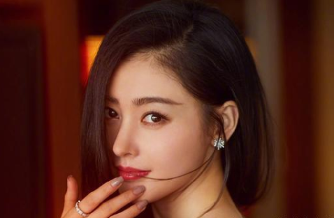 “太子妃”张天爱解锁新款珠宝,看她如何演绎多样的“后宫人生” “太子妃”张天爱解锁新款珠宝,看她如何演绎多样的“后宫人生”