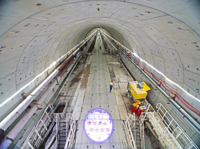 【走在前列】 国家重点实验室建立现场实验室 攻克汕头海湾隧道系列技术难题