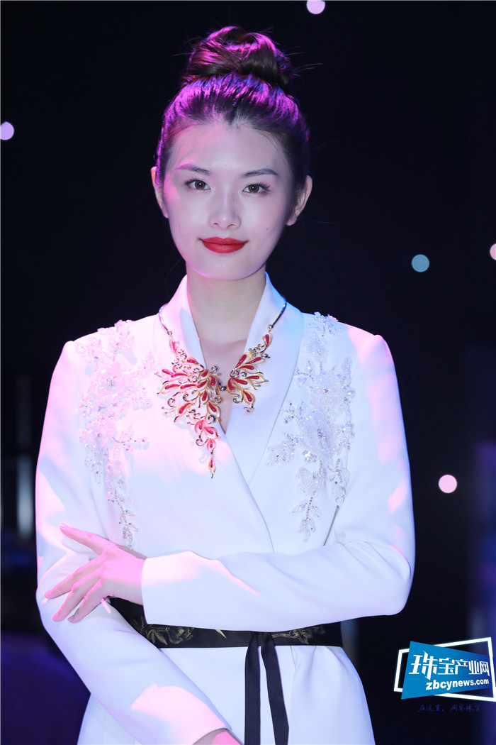2019第4届“天工精制”国际时尚珠宝设计大赛颁奖典礼在深圳举行 2019第4届“天工精制”国际时尚珠宝设计大赛颁奖典礼在深圳举行