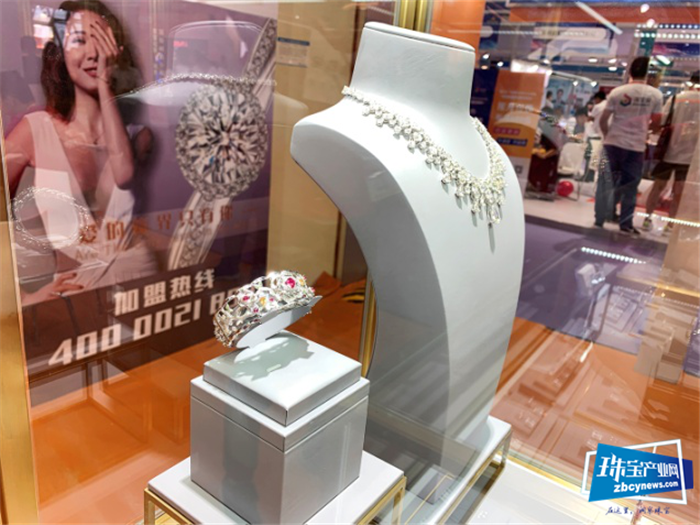国际黄金珠宝首次亮相深圳珠宝展,全国加盟业务正式开放 国际黄金珠宝首次亮相深圳珠宝展,全国加盟业务正式开放
