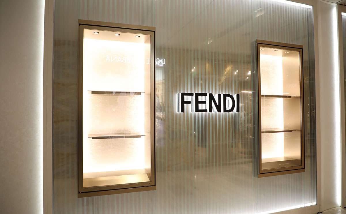 FENDI 店