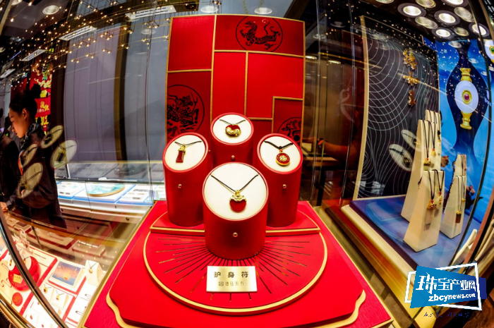 两大供应链品牌强势首发 德诚集团品牌集群亮相深圳展,续写崭新篇章 两大供应链品牌强势首发 德诚集团品牌集群亮相深圳展,续写崭新篇章