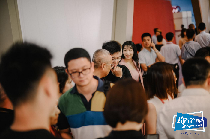 两大供应链品牌强势首发 德诚集团品牌集群亮相深圳展,续写崭新篇章 两大供应链品牌强势首发 德诚集团品牌集群亮相深圳展,续写崭新篇章