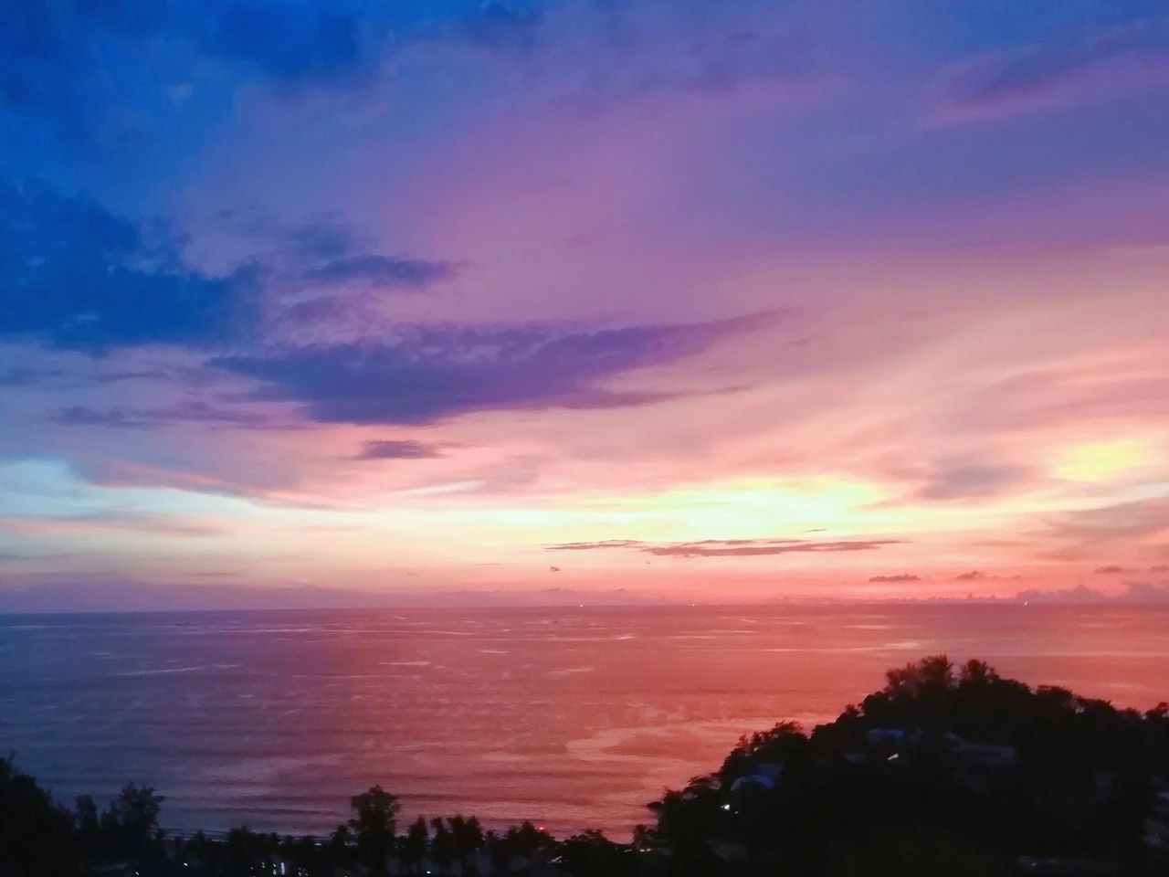 普吉岛卡伦海滩/海景公寓UBR 普吉岛卡伦海滩/海景公寓UBR