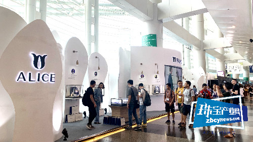爱丽丝珠宝参展香港国际珠宝展 十大国花艺术艺术珠宝惊艳国际之都 爱丽丝珠宝参展香港国际珠宝展 十大国花艺术艺术珠宝惊艳国际之都