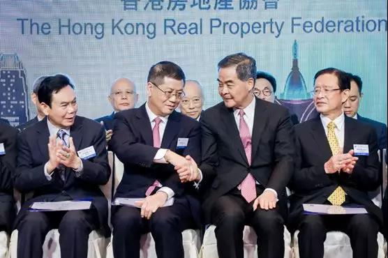祝贺!黄俊康董事长就任香港房地产协会会长! 祝贺!黄俊康董事长就任香港房地产协会会长!