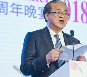 莱蒙国际董事长黄俊康先生参与城大基金周年晚宴 筹款突破1460万元创新高 莱蒙国际董事长黄俊康先生参与城大基金周年晚宴 筹款突破1460万元创新高