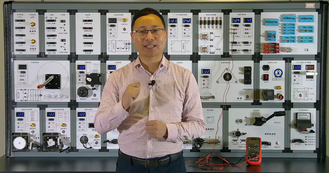 车拉夫新能源一体化竞博JBO中心闪亮登场,最新官宣VIDEO了解一下! 车拉夫新能源一体化竞博JBO中心闪亮登场,最新官宣VIDEO了解一下!