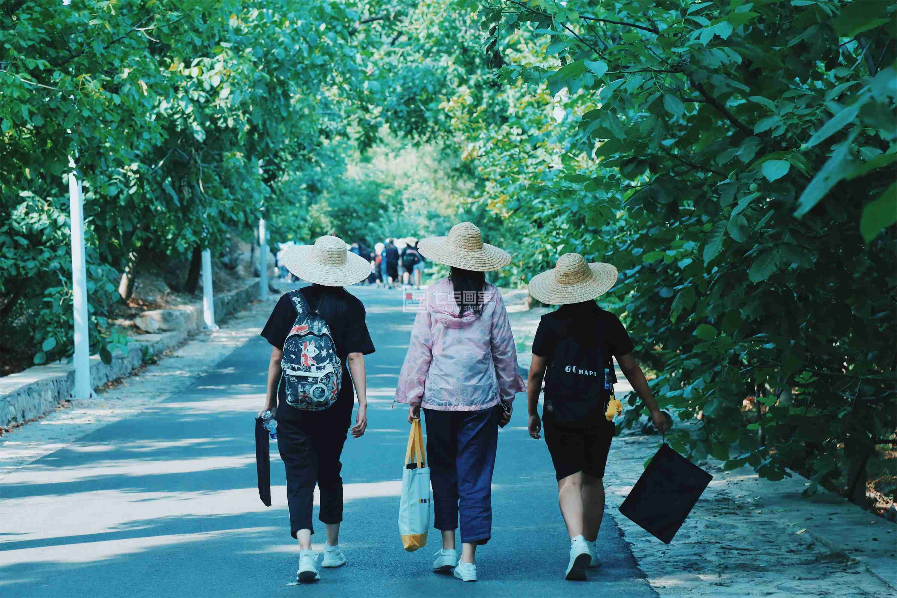 来一场说走就走的写生,用绘画的方式连接世界 来一场说走就走的写生,用绘画的方式连接世界