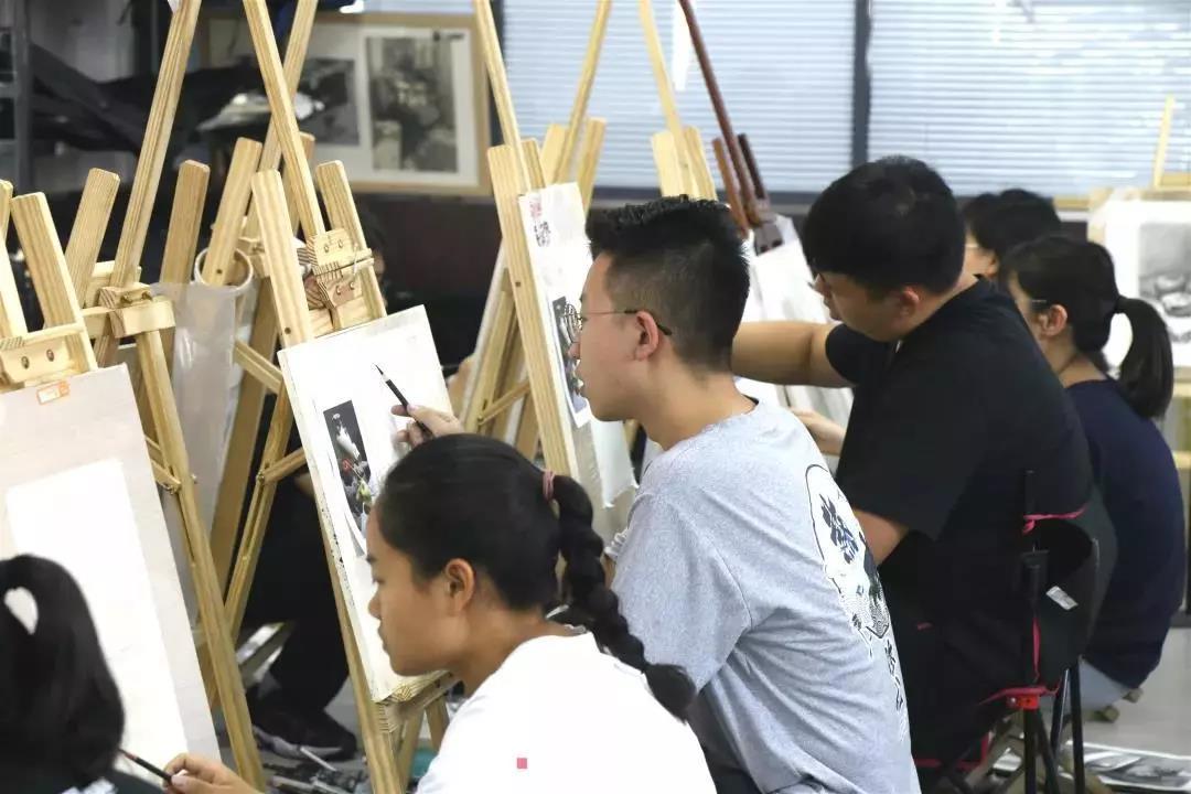 黄金床位开抢|七点画室寒假冲刺班报名窗口限时开放! 黄金床位开抢|七点画室寒假冲刺班报名窗口限时开放!