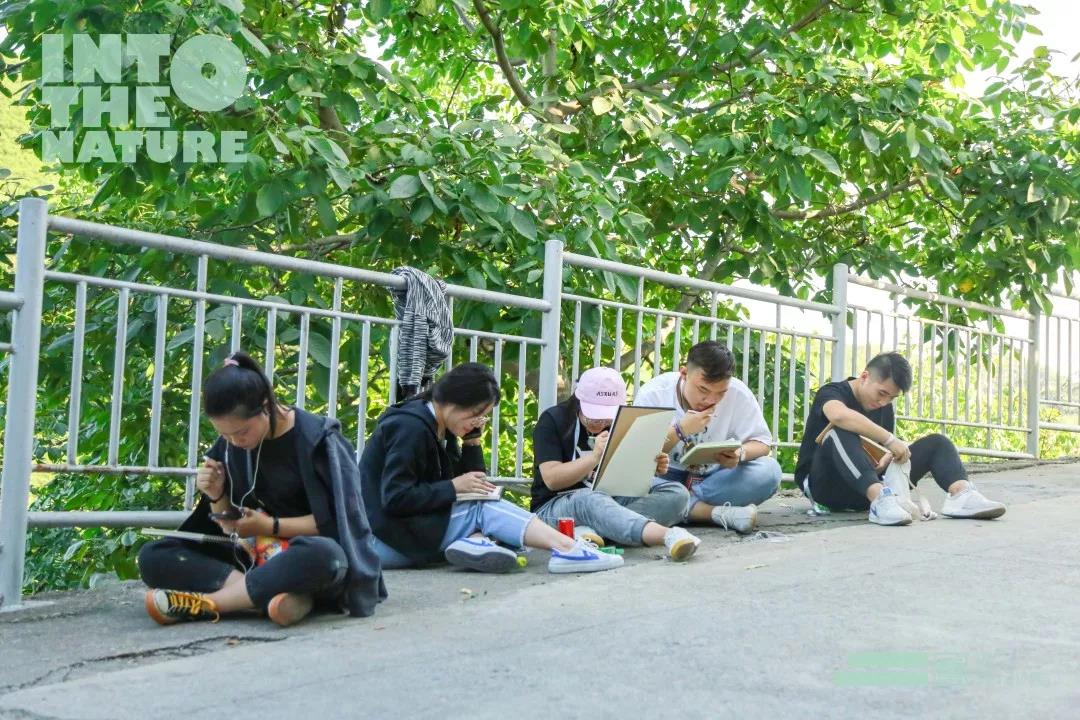 闪闪发光的写生季 : 一路上不断创造快乐制造惊喜 闪闪发光的写生季 : 一路上不断创造快乐制造惊喜
