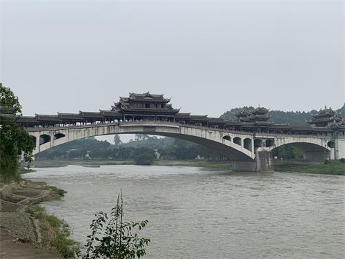 道和远大集团组织员工开展迎接建国70周年骑游活动