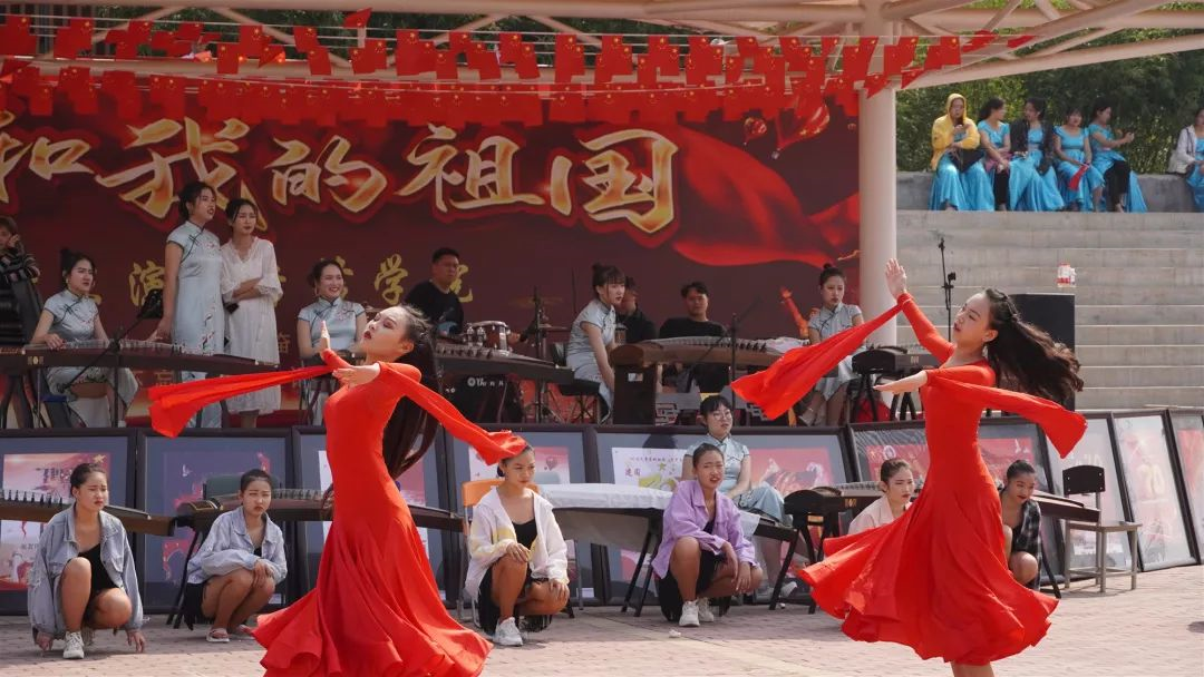 北京演艺专修学院“我和我的祖国”千人大合唱活动精彩回顾 