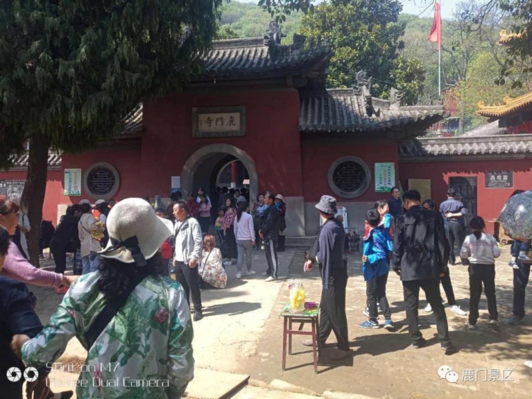 百布堂枣阳粗布非遗技艺再次牵手CCTV 前有古人,后有来者,中小学生踊跃体验纺线技艺 百布堂枣阳粗布非遗技艺再次牵手CCTV 前有古人,后有来者,中小学生踊跃体验纺线技艺