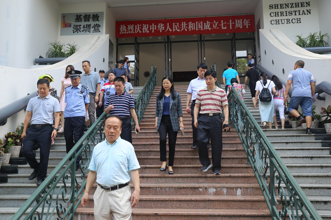 国庆假期间福田区各领导来我堂视察指导工作 国庆假期间福田区各领导来我堂视察指导工作