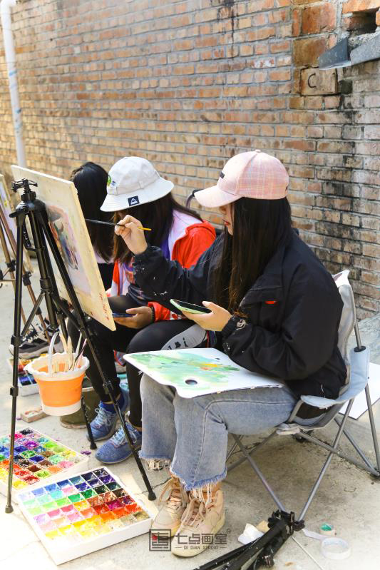 2019七点写生展 ▏一场不动声色的演出 2019七点写生展 ▏一场不动声色的演出