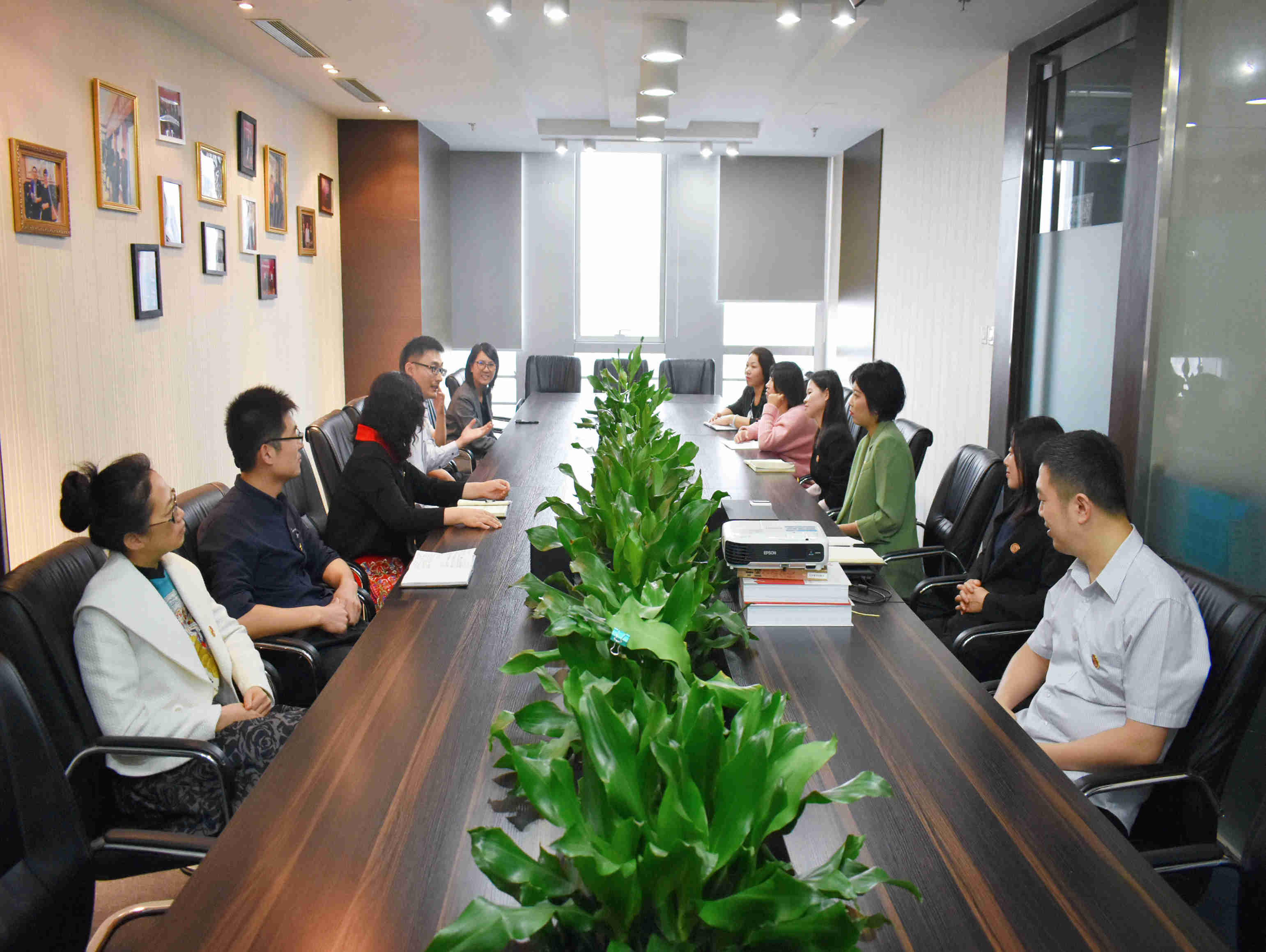 北京英国威廉希尔公司鸿图集团企业新闻——辩论赛 北京英国威廉希尔公司鸿图集团企业新闻——辩论赛