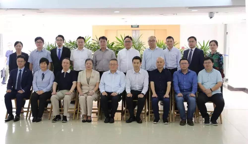 快讯 | 发挥专业特长,助力依法行政——普世所高级合伙人葛晓奇律师受聘担任区政府行政复议委员会委员 快讯 | 发挥专业特长,助力依法行政——普世所高级合伙人葛晓奇律师受聘担任区政府行政复议委员会委员