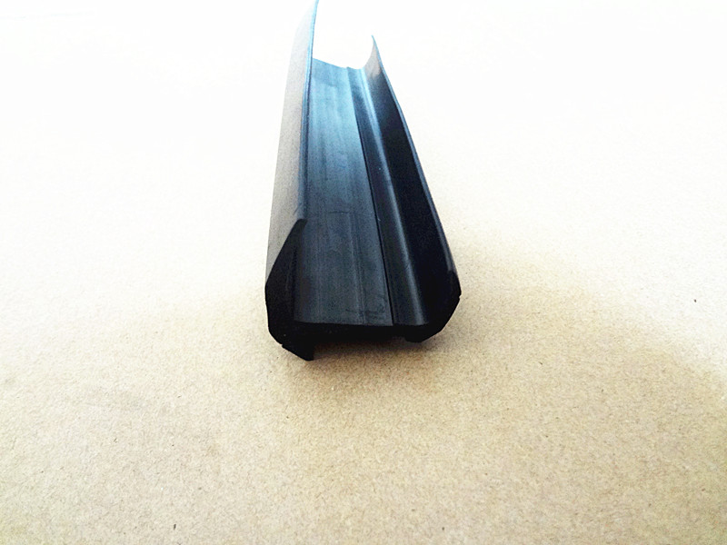 EPDM rubber extrusion profile