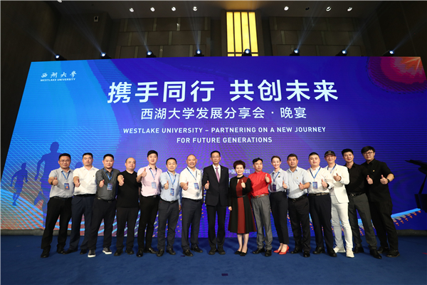 学习科技强企,助力中原出彩——郑州市青年企业家商会赴深圳开展研学活动 学习科技强企,助力中原出彩——郑州市青年企业家商会赴深圳开展研学活动