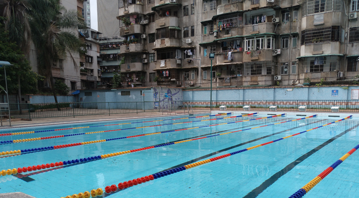 广州第二十一中学训练游泳池