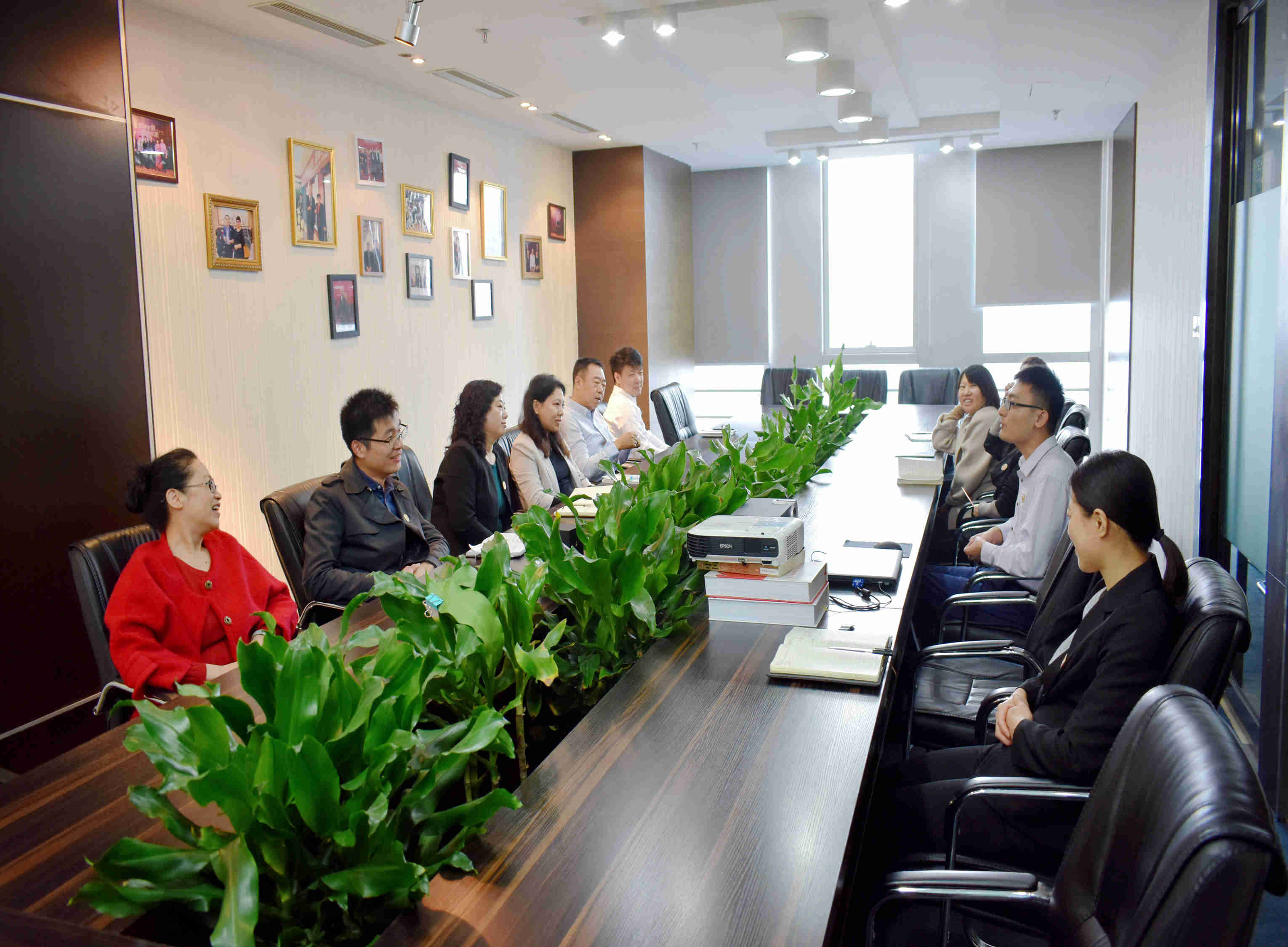 北京英国威廉希尔公司鸿图集团企业新闻——辩论赛 北京英国威廉希尔公司鸿图集团企业新闻——辩论赛