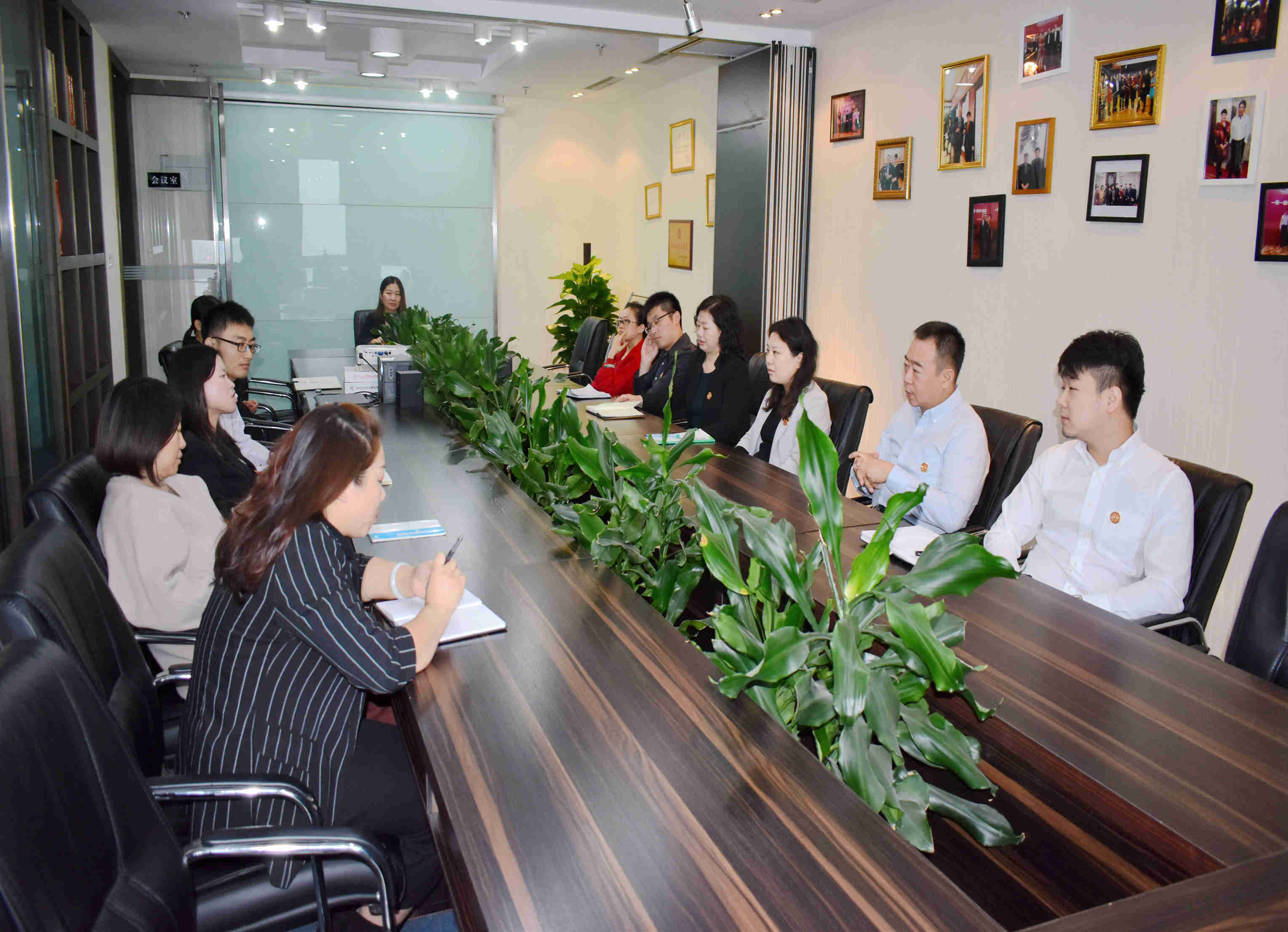 北京英国威廉希尔公司鸿图集团企业新闻——辩论赛 北京英国威廉希尔公司鸿图集团企业新闻——辩论赛