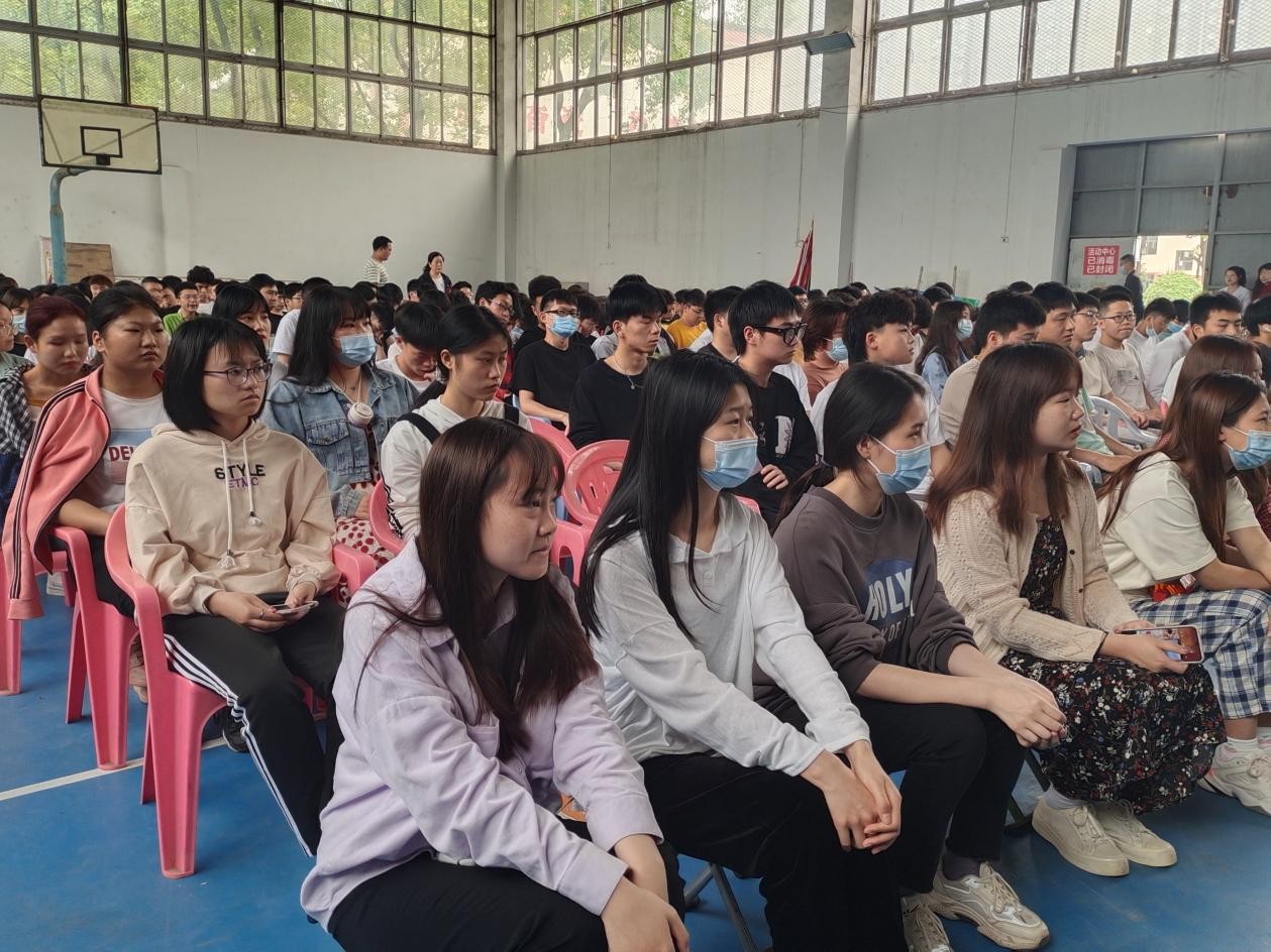武汉科技职业学院2020-2021第二学期 党史学习专题教育讲座(第一讲) 武汉科技职业学院2020-2021第二学期 党史学习专题教育讲座(第一讲)