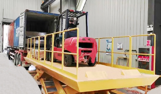 Application of Southworth double-scissor dock lift for loading and unloading in delivery area