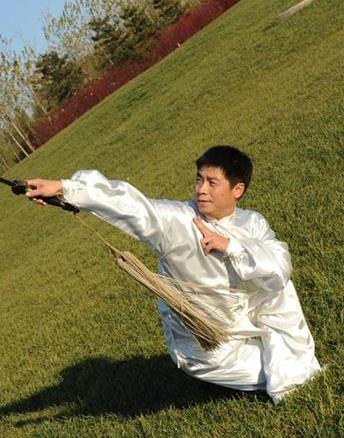 董亚生·北京武协蛇鹤太极拳研究会会长