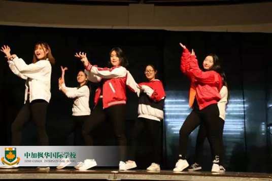 枫华“Dance 12 showcase”：如此炫酷、震撼的舞蹈盛会竟然是考试!