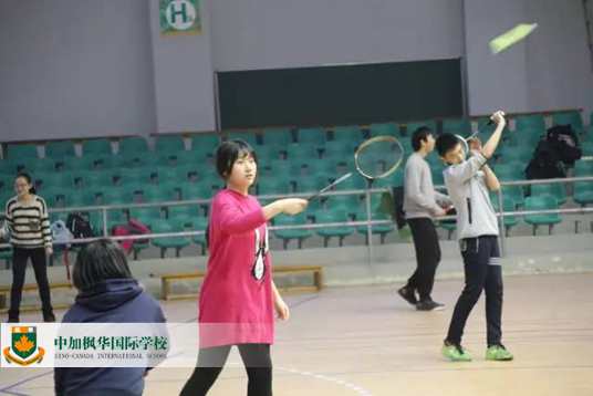 枫华羽毛球社：你有你的击剑马术高尔夫，我做我的羽毛球运动蜜汁党!