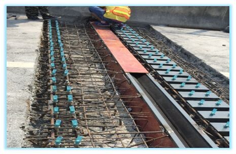 Technological innovation in bridge expansion joint—Pre-stressed multidirectional shifting retractor