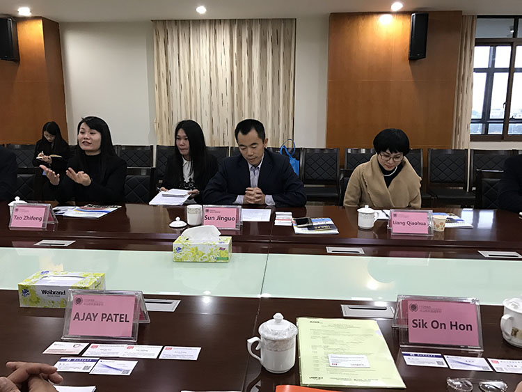 校长论坛