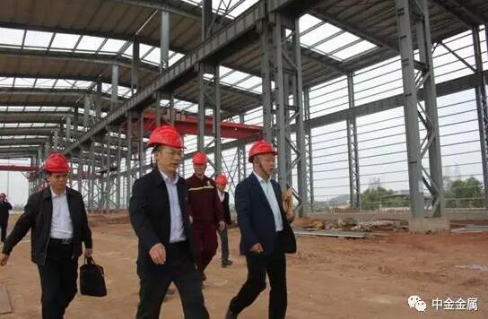 玉林市龙潭产业园管委会领导慰问中金公司春节在岗一线员工