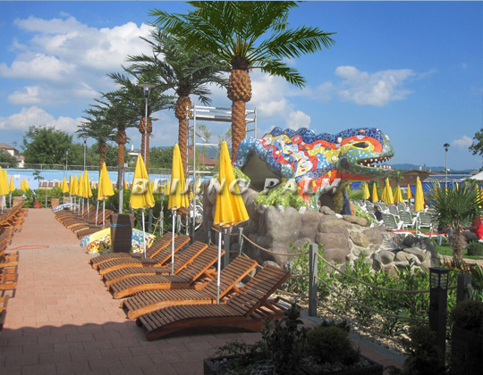 Artificial palm and coconut palm of Czech Water Park finished