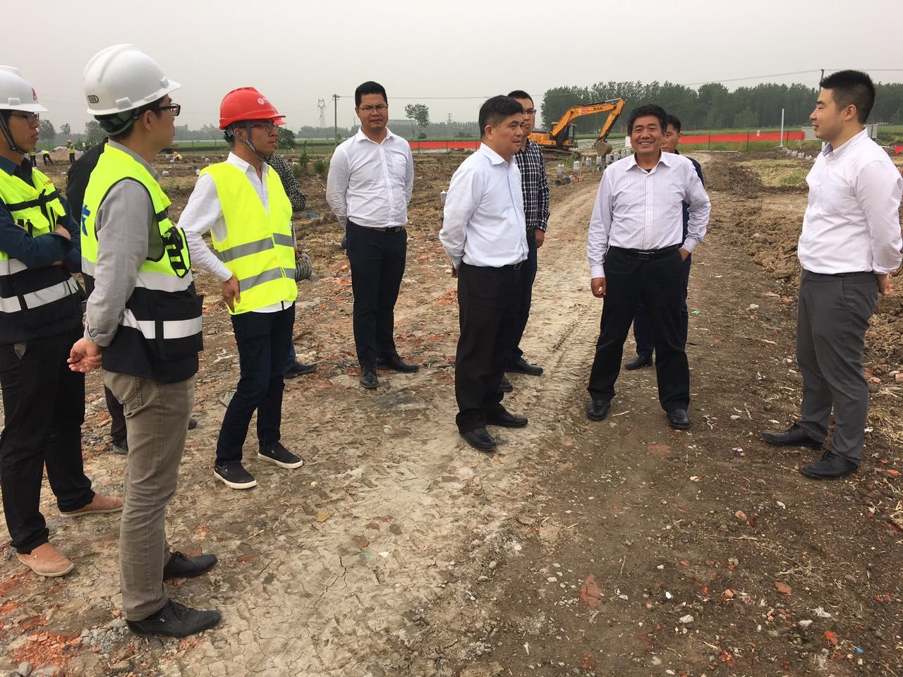 地方政府与集团领导联袂视察 中民来固镇六产项目迎“期中考试” 