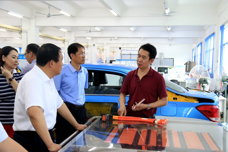 乌兰察布副市长于海宇一行考察我司说球帝app电脑版,对接ppp模式/说球帝app苹果版nba说球帝直播 乌兰察布副市长于海宇一行考察我司说球帝app电脑版,对接ppp模式/说球帝app苹果版nba说球帝直播
