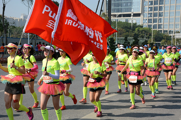 思迈达参加2016深圳国际马拉松