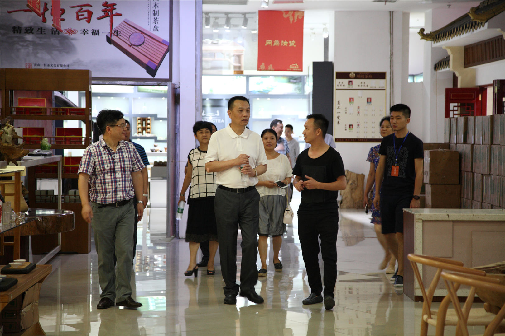  重庆市江北区区委李维超书记今日莅临我司企业调研