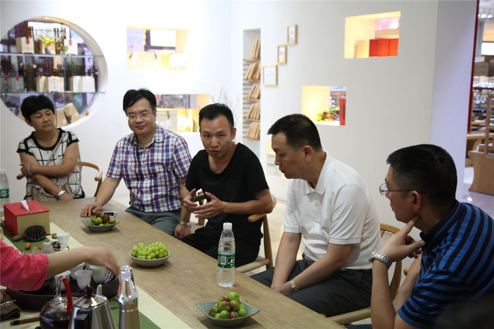  重庆市江北区区委李维超书记今日莅临我司企业调研