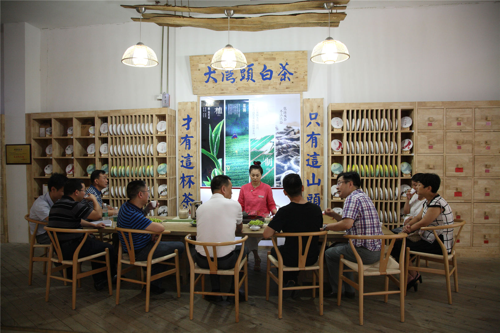  重庆市江北区区委李维超书记今日莅临我司企业调研